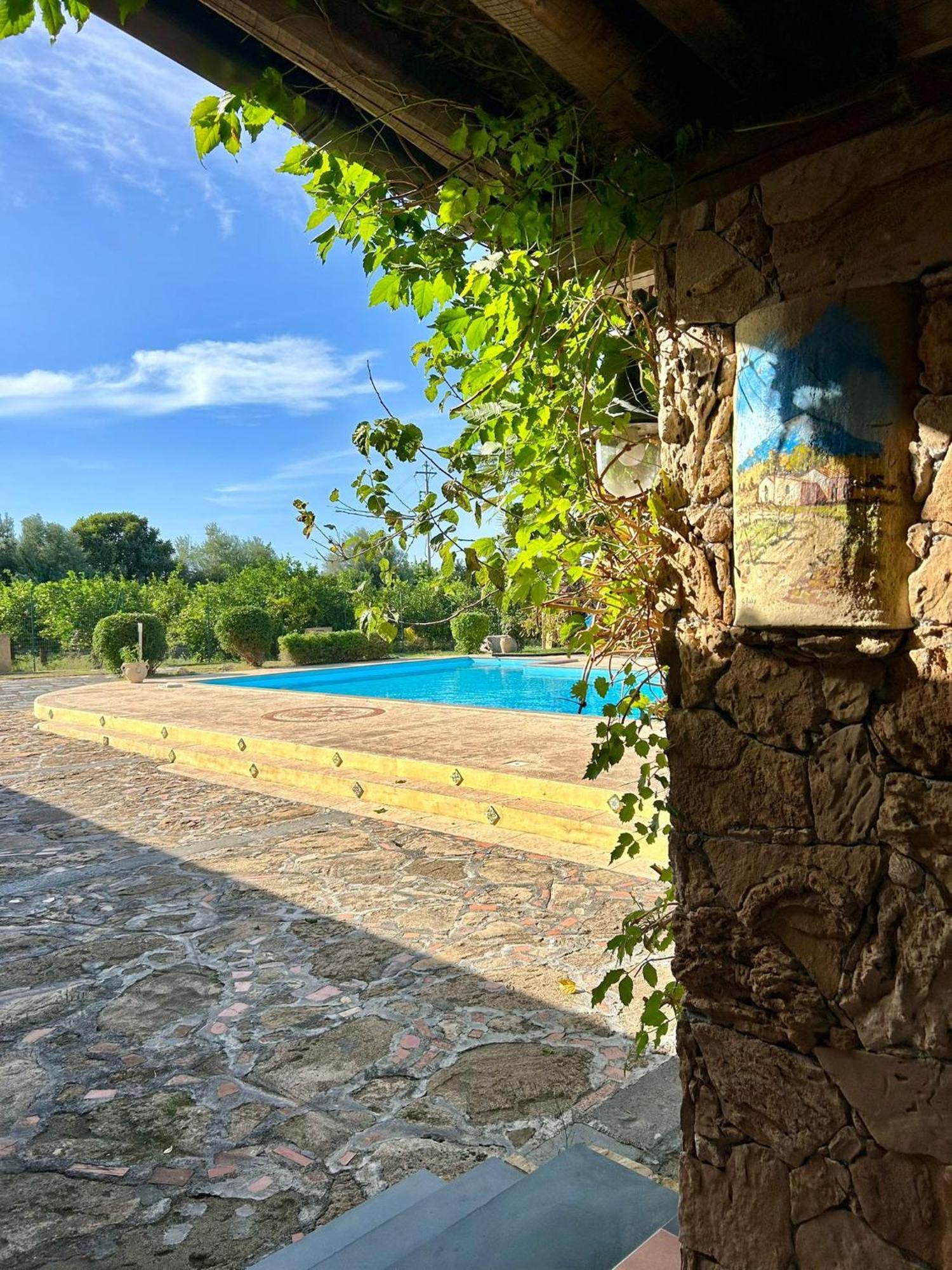 Case Di Loco Castro Agnone Bagni Exterior photo