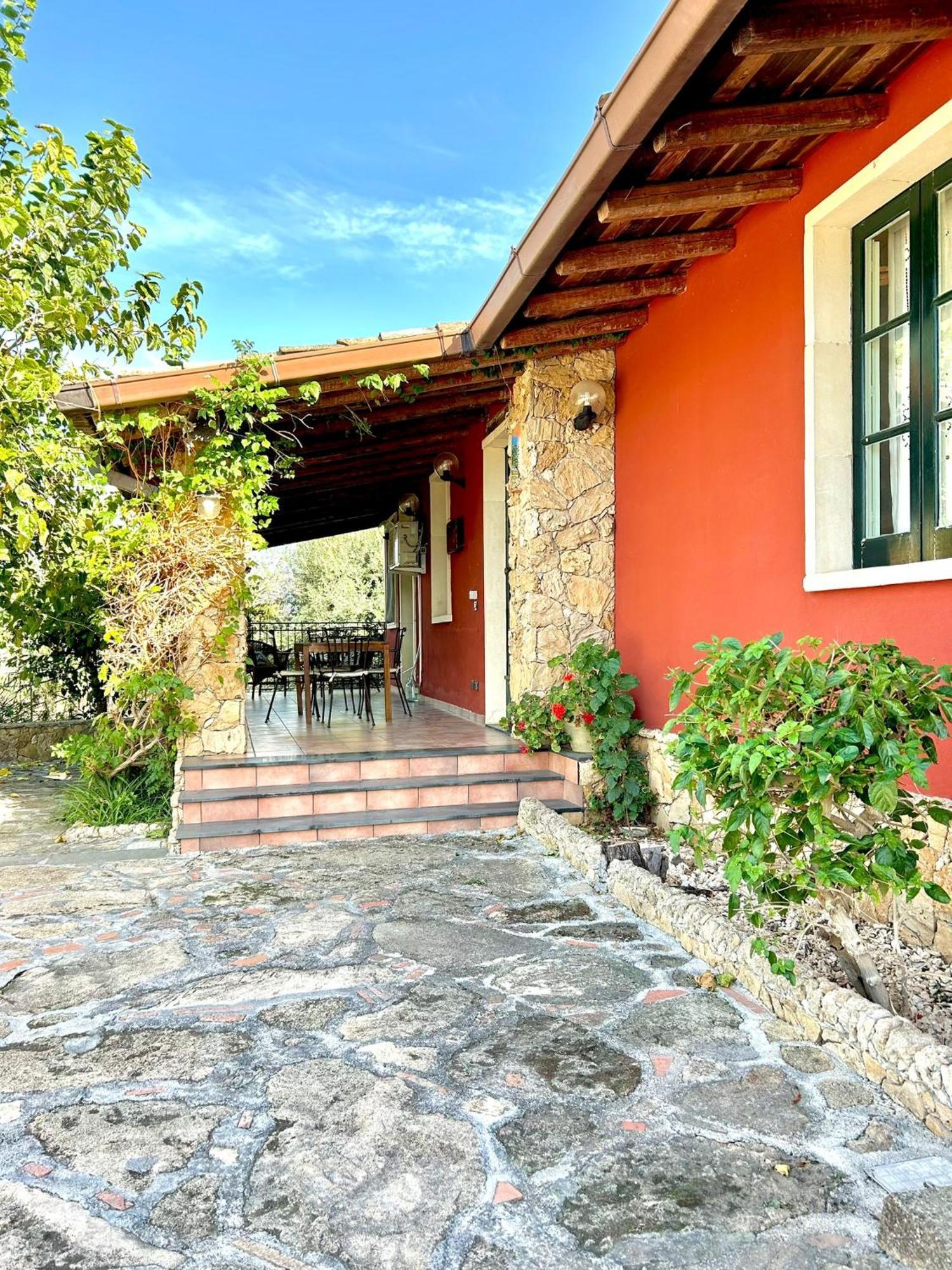 Case Di Loco Castro Agnone Bagni Exterior photo