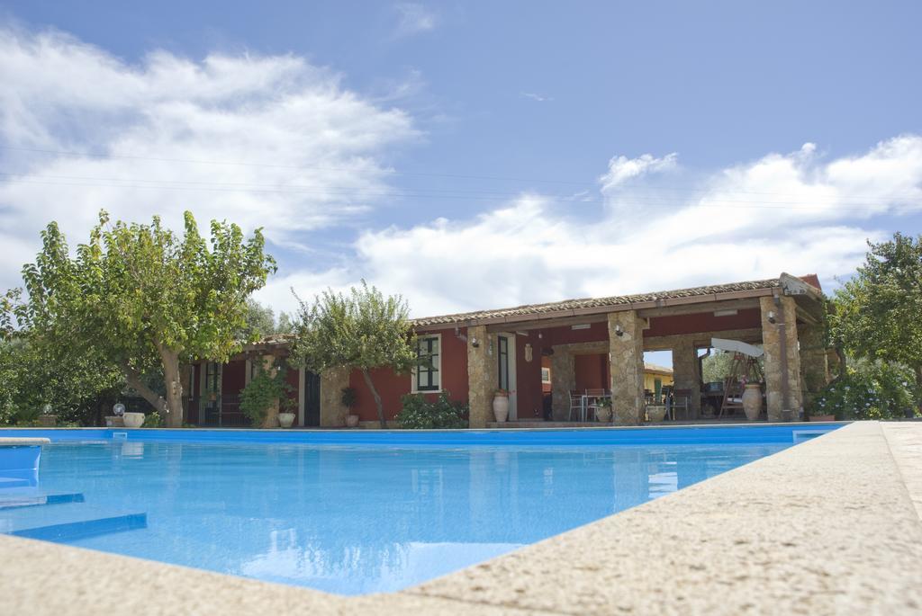 Case Di Loco Castro Agnone Bagni Exterior photo